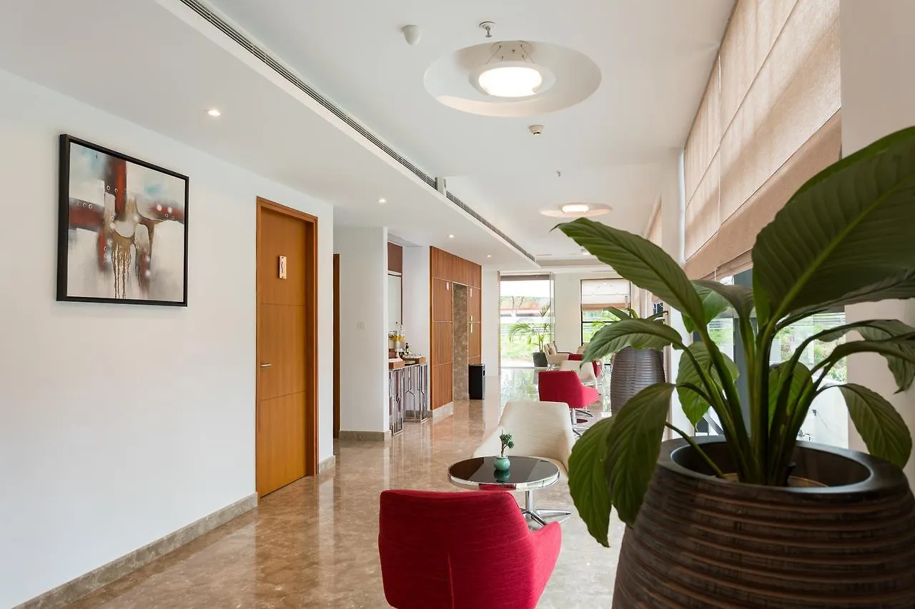 Sugar Business Hotel Kochi 4*,