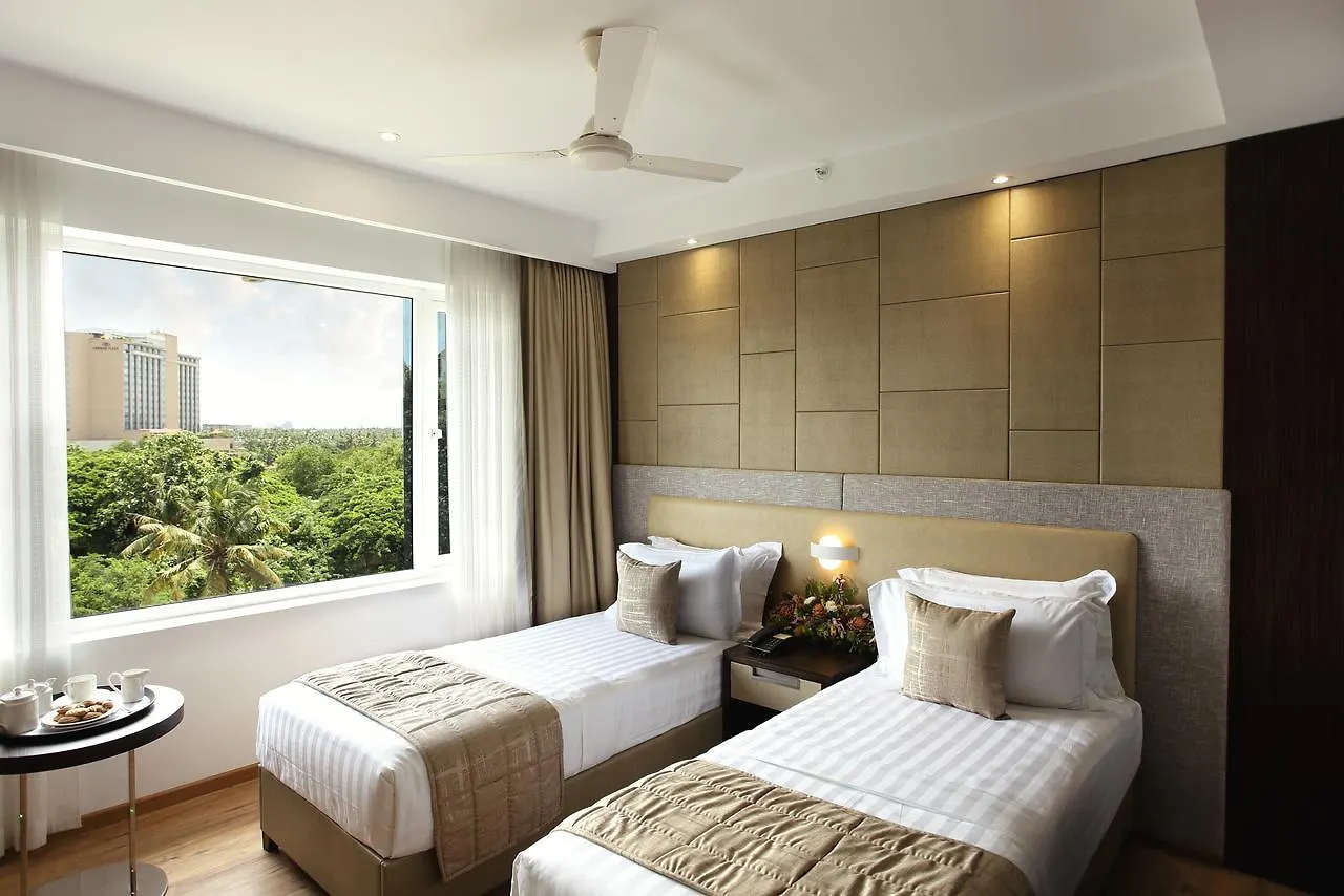 Sugar Business Hotel Kochi 4*,